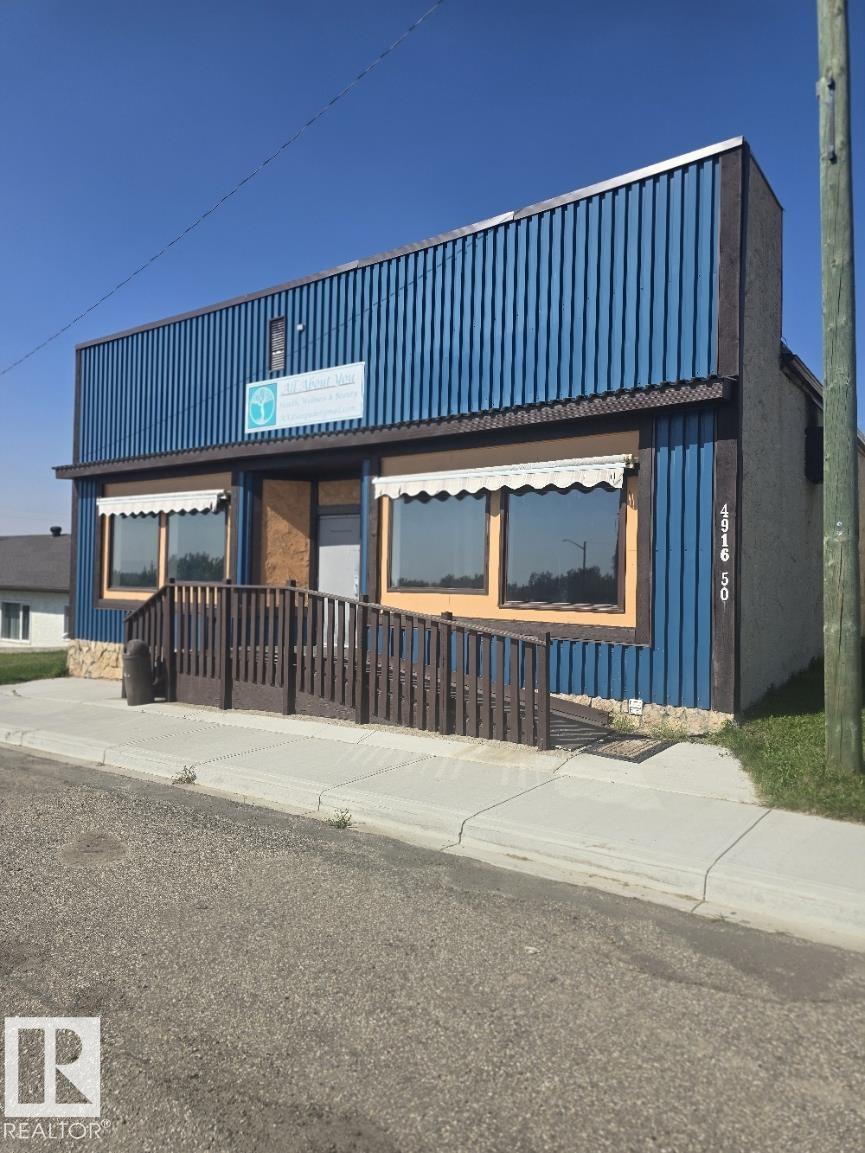 Photo 1 of 4916 50 St St, Sangudo AB