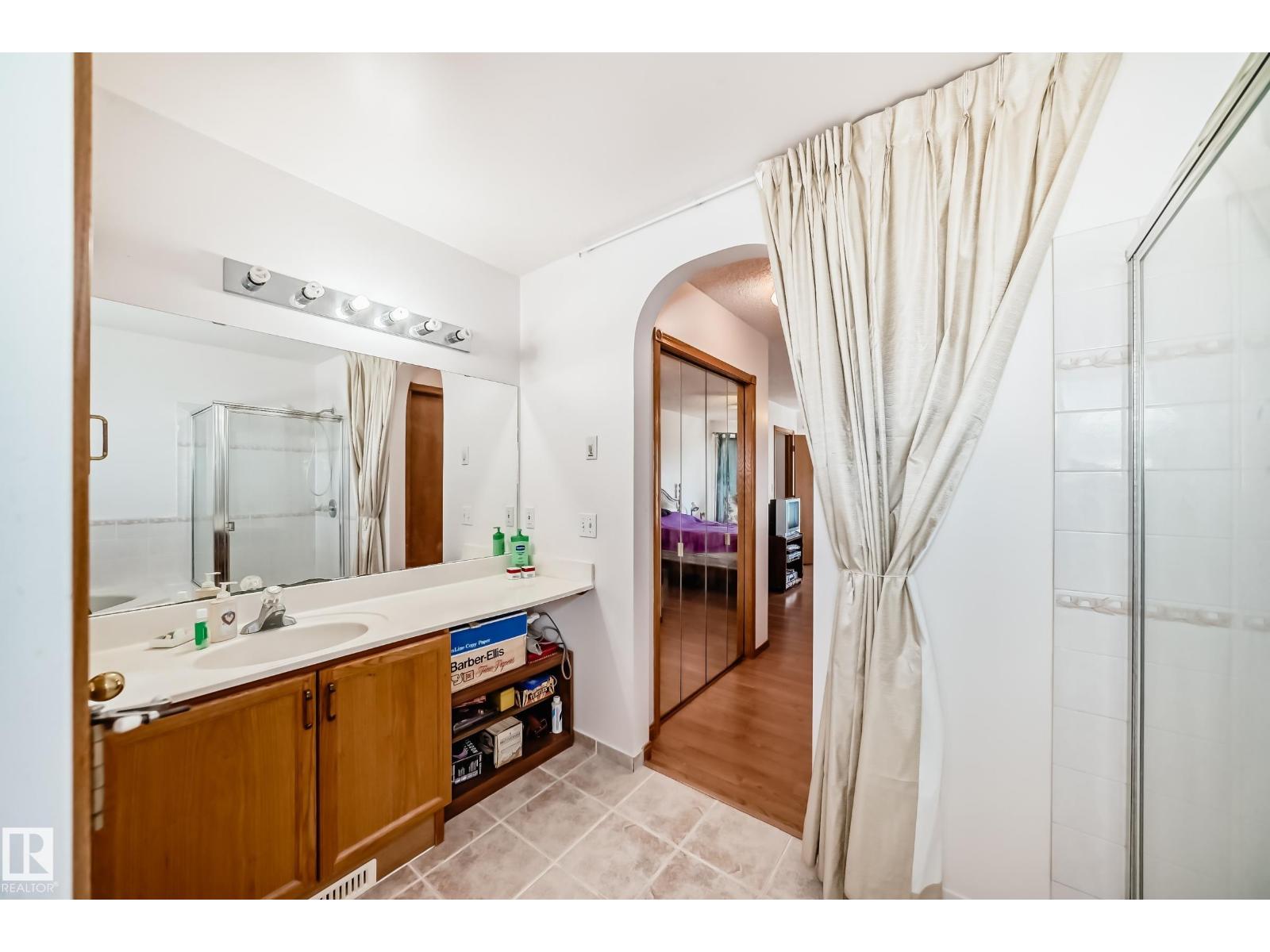 Photo 32 of 1122 Wedgewood Bv Nw, Edmonton AB