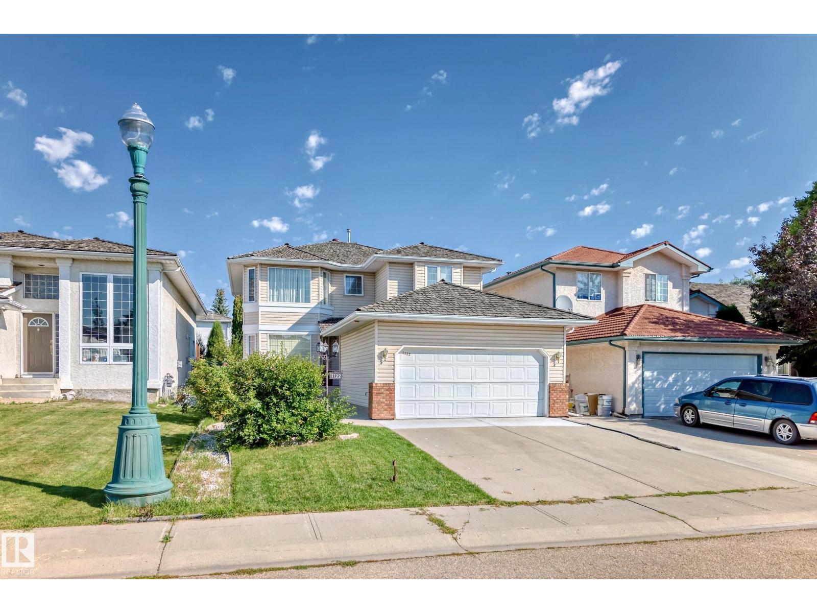 Photo 47 of 1122 Wedgewood Bv Nw, Edmonton AB