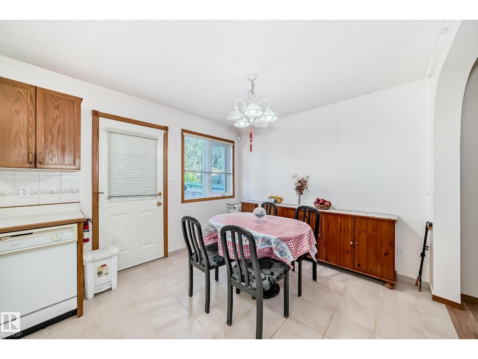 Photo 23 of 1122 Wedgewood Bv Nw, Edmonton AB
