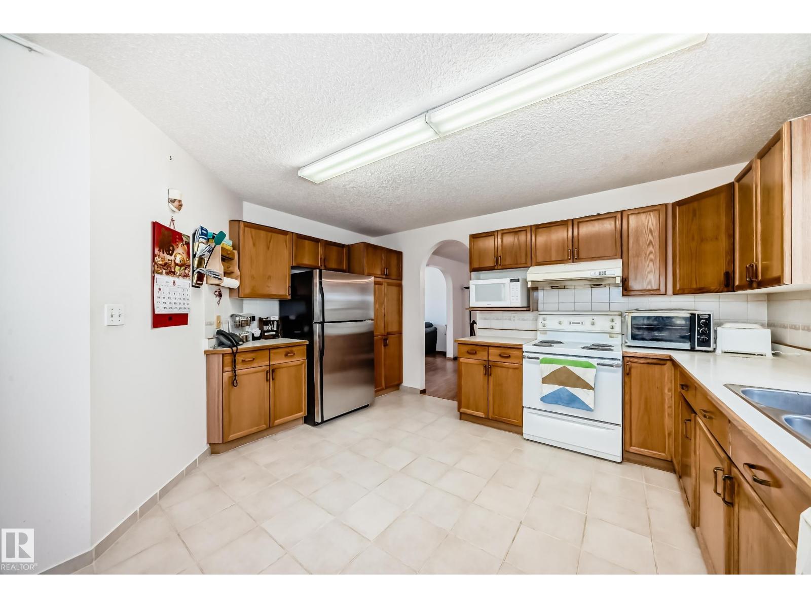 Photo 21 of 1122 Wedgewood Bv Nw, Edmonton AB