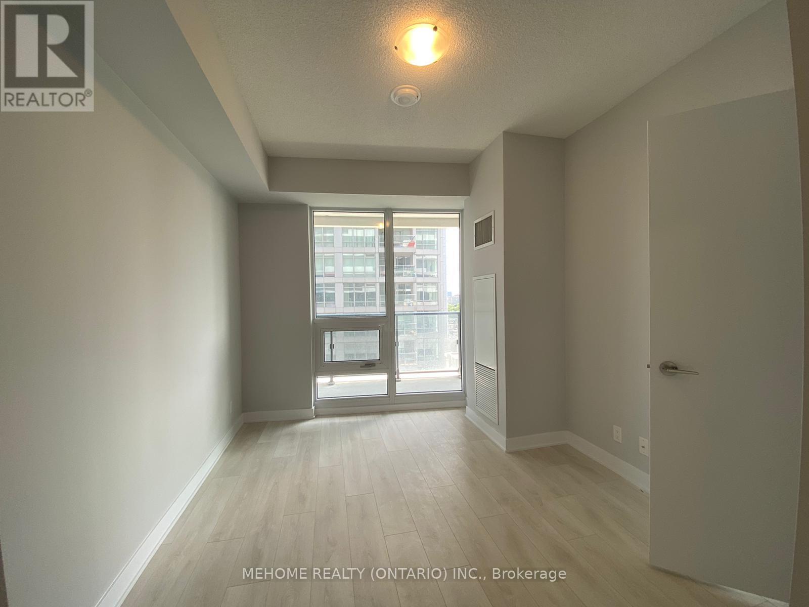 Photo 10 of 806 2221 Yonge Street, Toronto ON