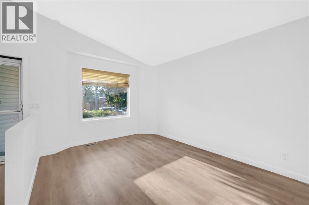 Photo 6 of 16218 Shawbrooke Road Sw, Calgary AB