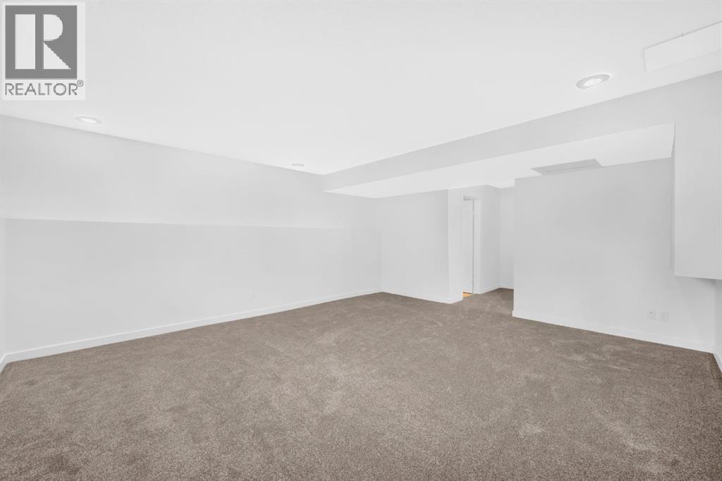 Photo 33 of 16218 Shawbrooke Road Sw, Calgary AB