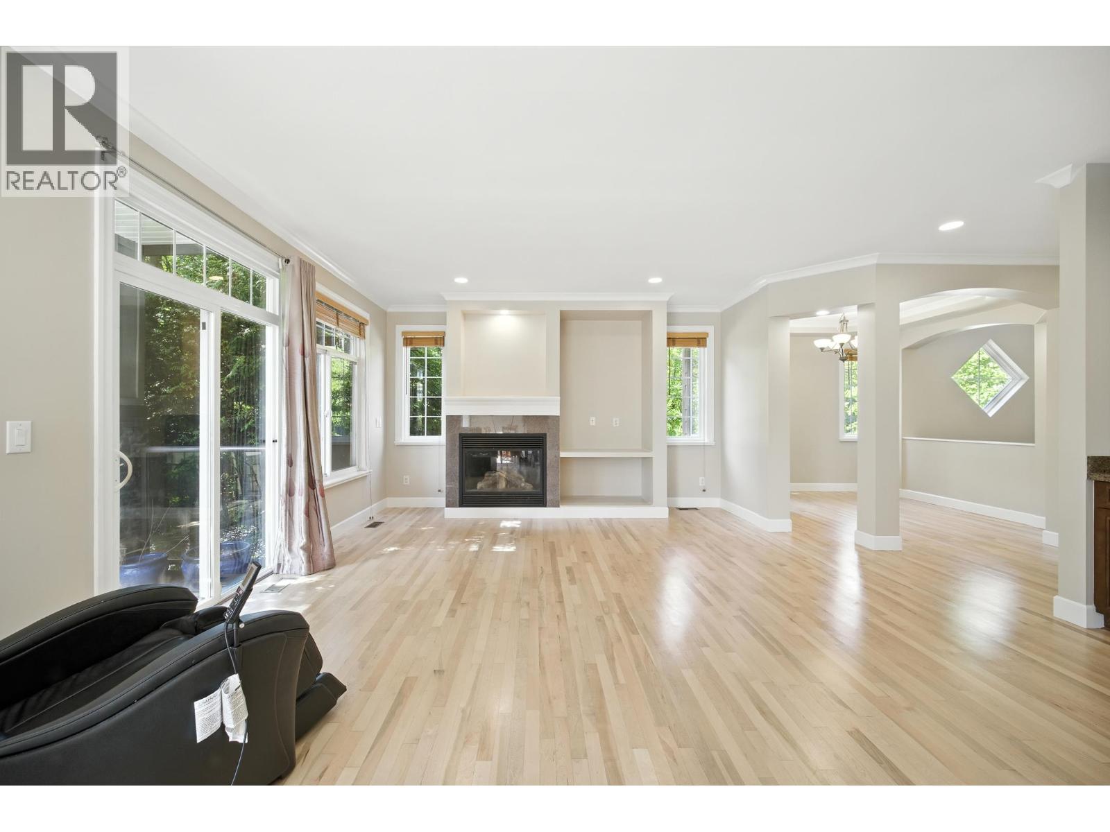 Photo 5 of 3252 Camelback Lane, Coquitlam BC