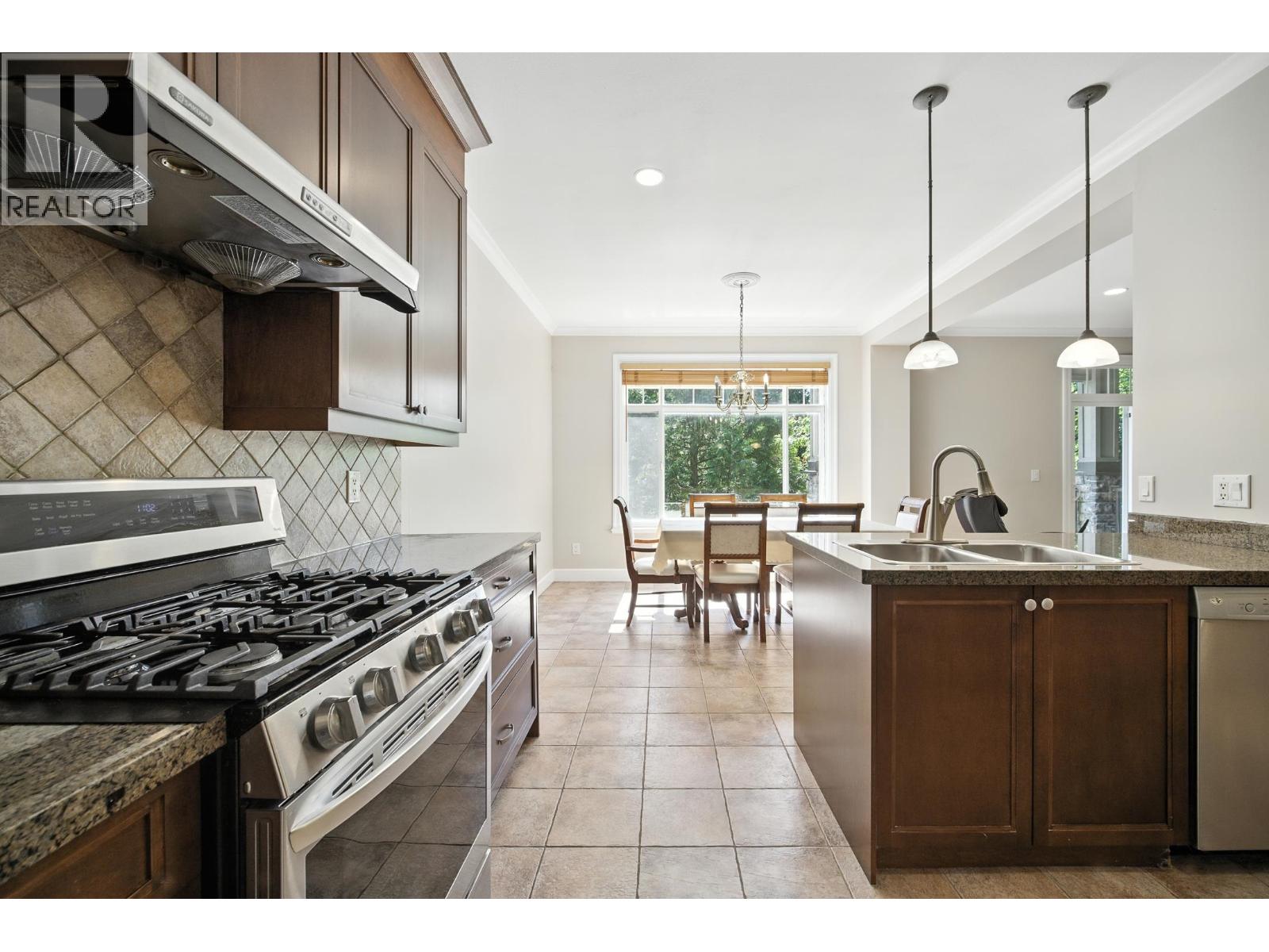 Photo 11 of 3252 Camelback Lane, Coquitlam BC