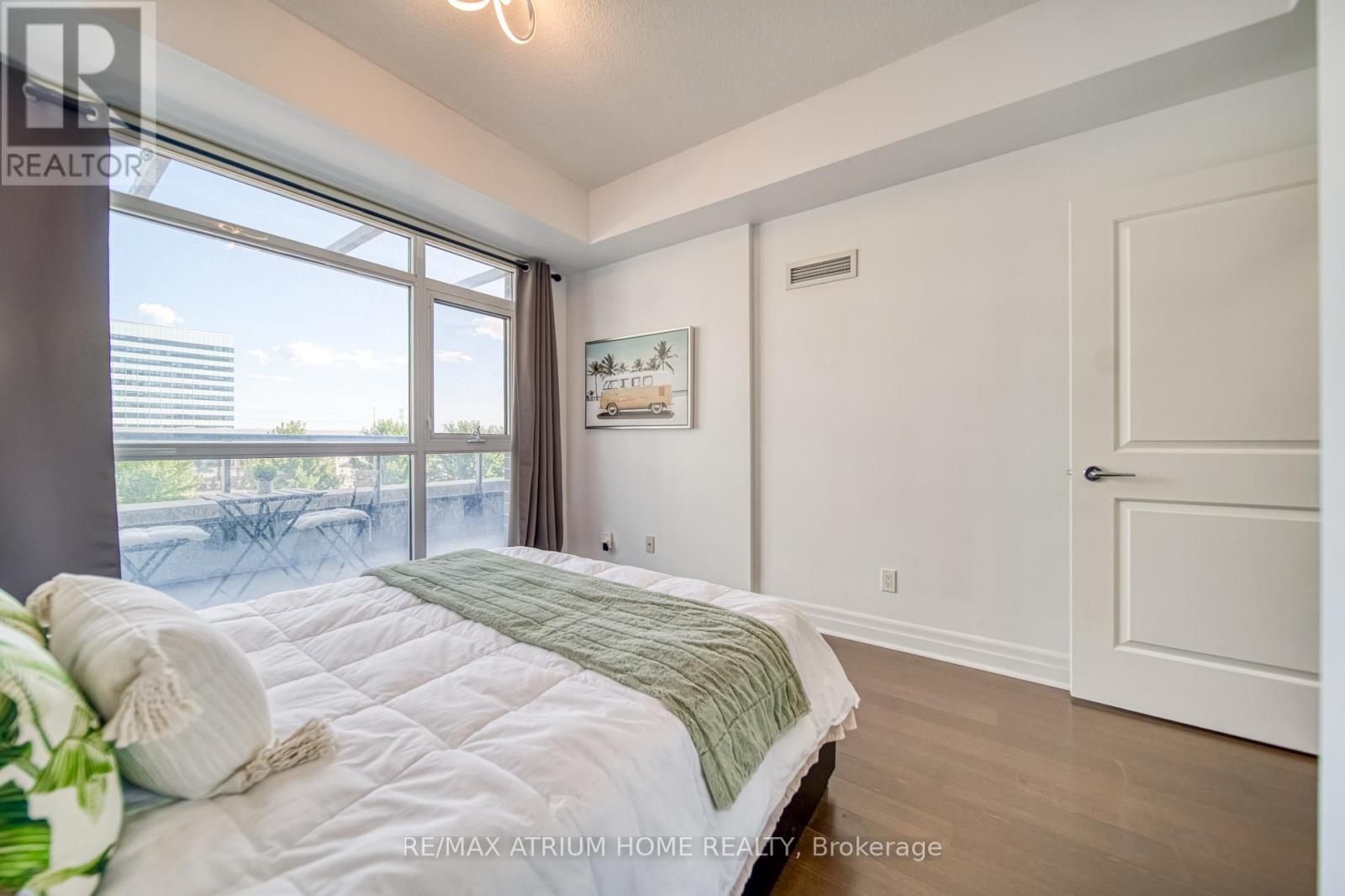 Photo 13 of 317 8110 Birchmount Road, Markham ON