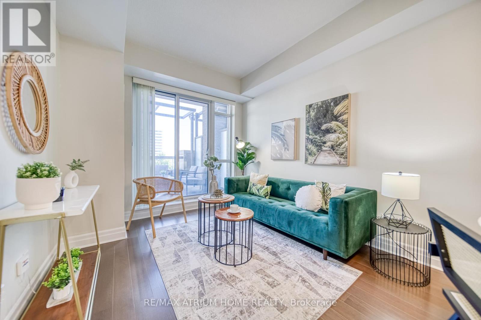 Photo 7 of 317 8110 Birchmount Road, Markham ON