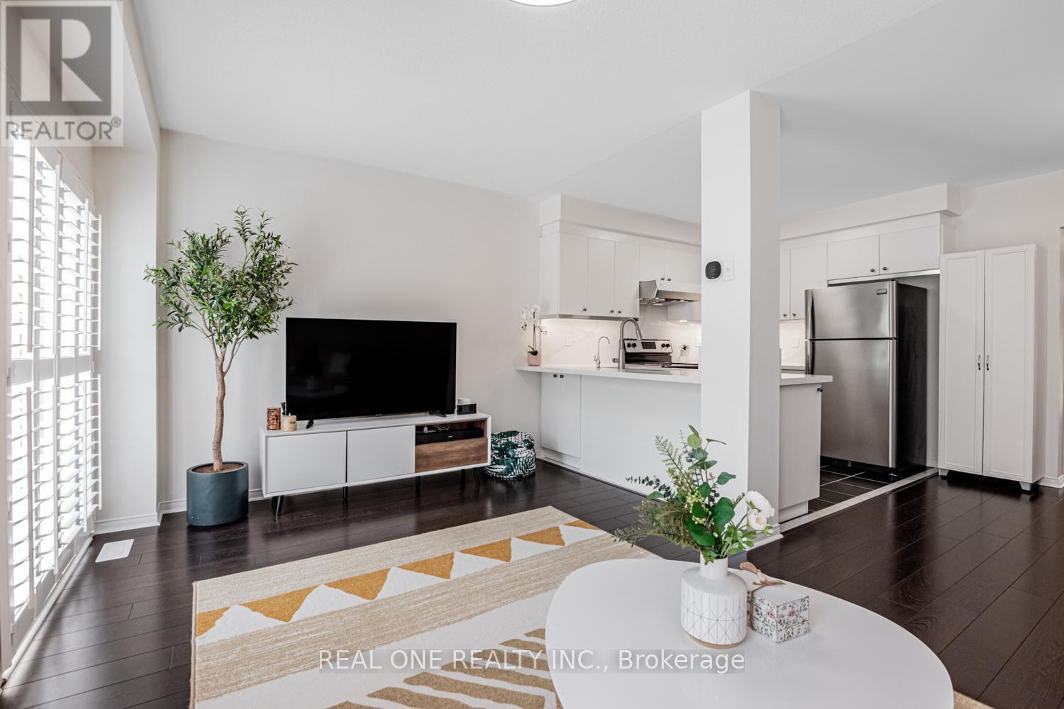 Photo 12 of 16 Bearings Avenue, Whitchurchstouffville ON