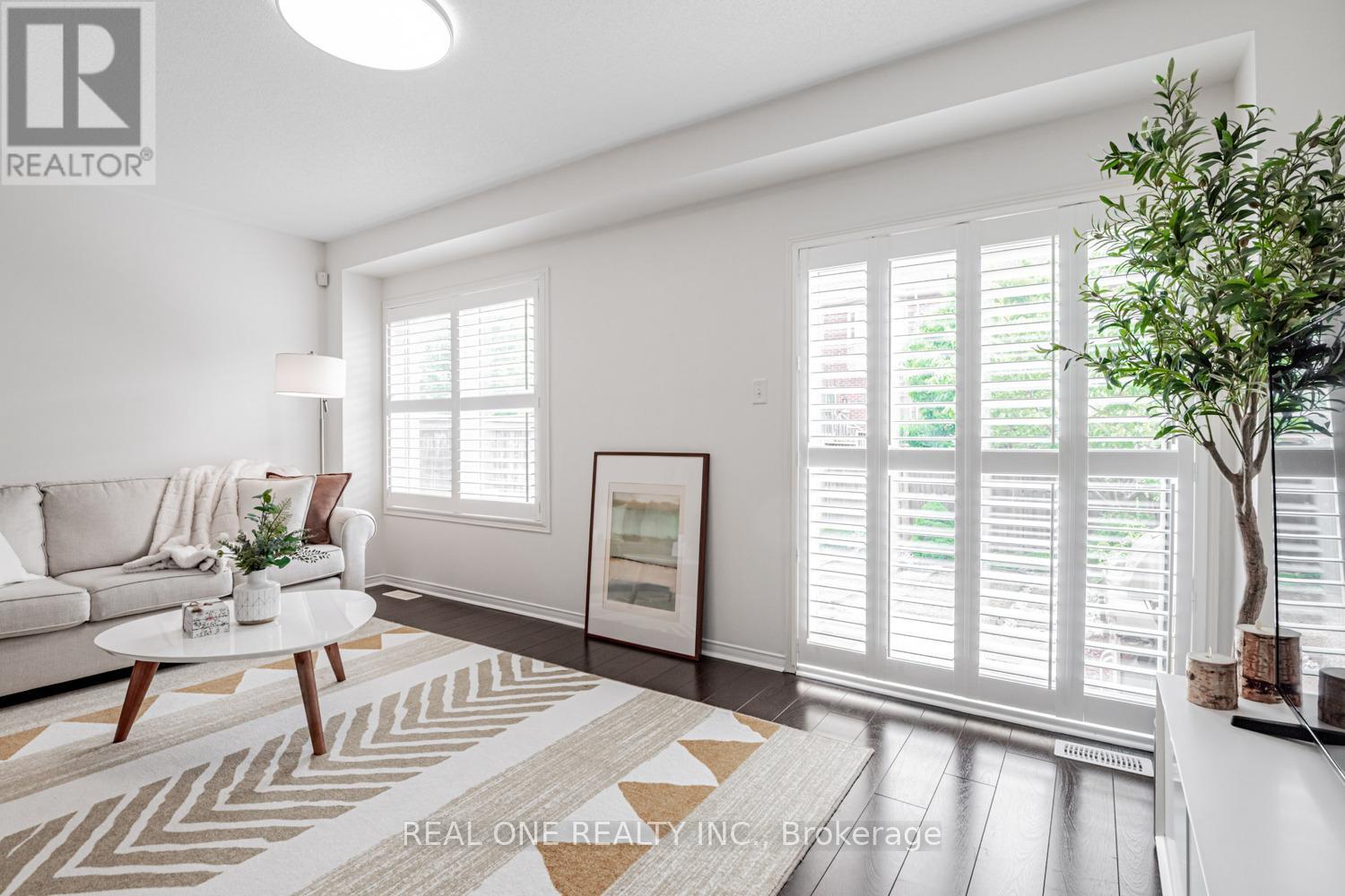 Photo 13 of 16 Bearings Avenue, Whitchurchstouffville ON