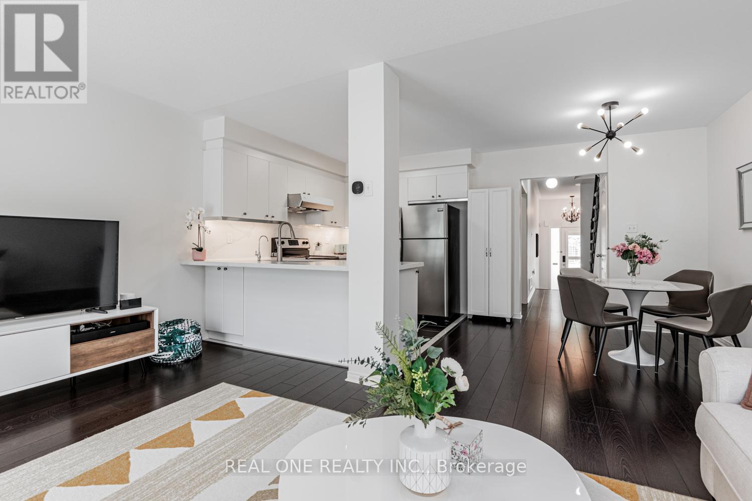 Photo 14 of 16 Bearings Avenue, Whitchurchstouffville ON