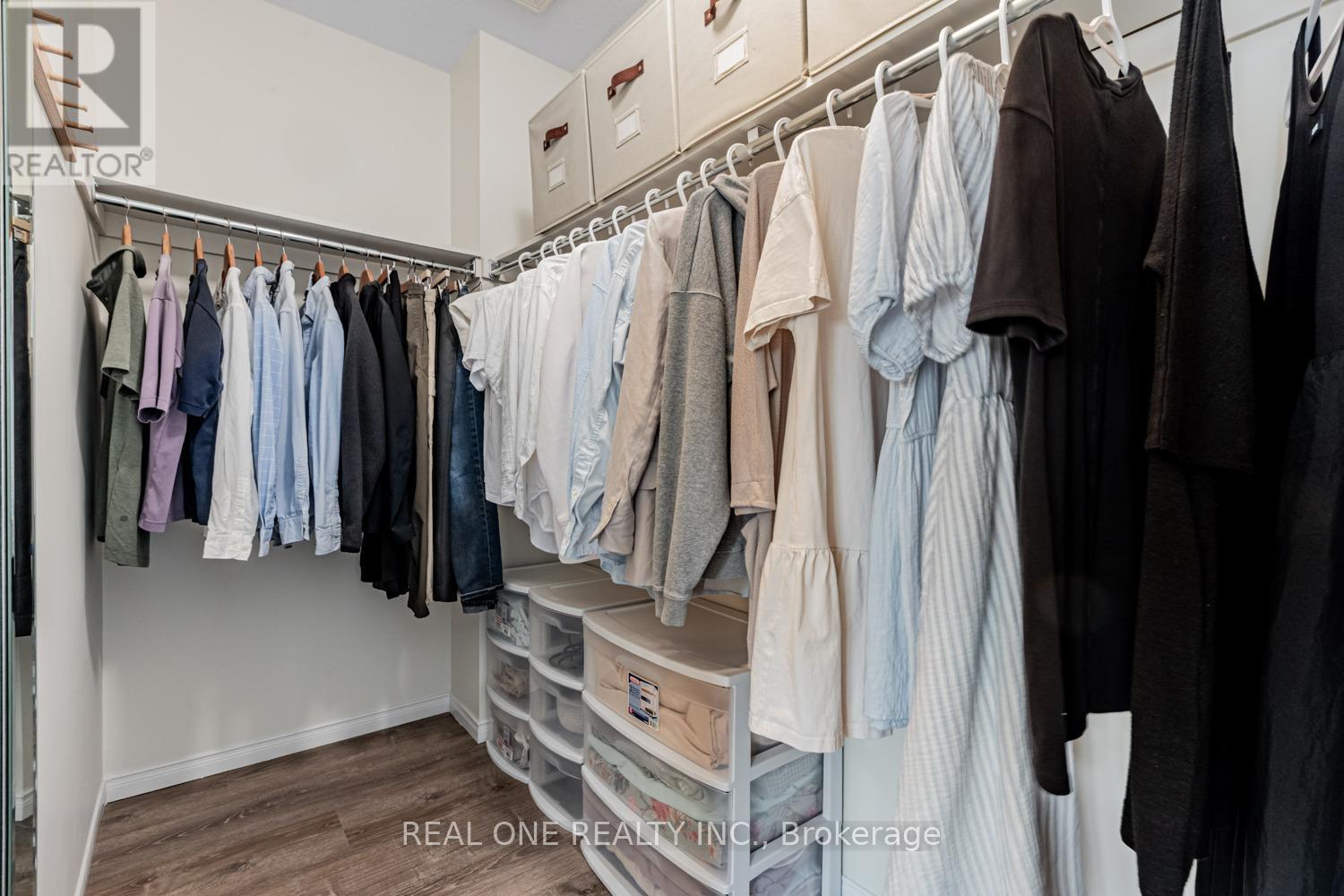 Photo 22 of 16 Bearings Avenue, Whitchurchstouffville ON
