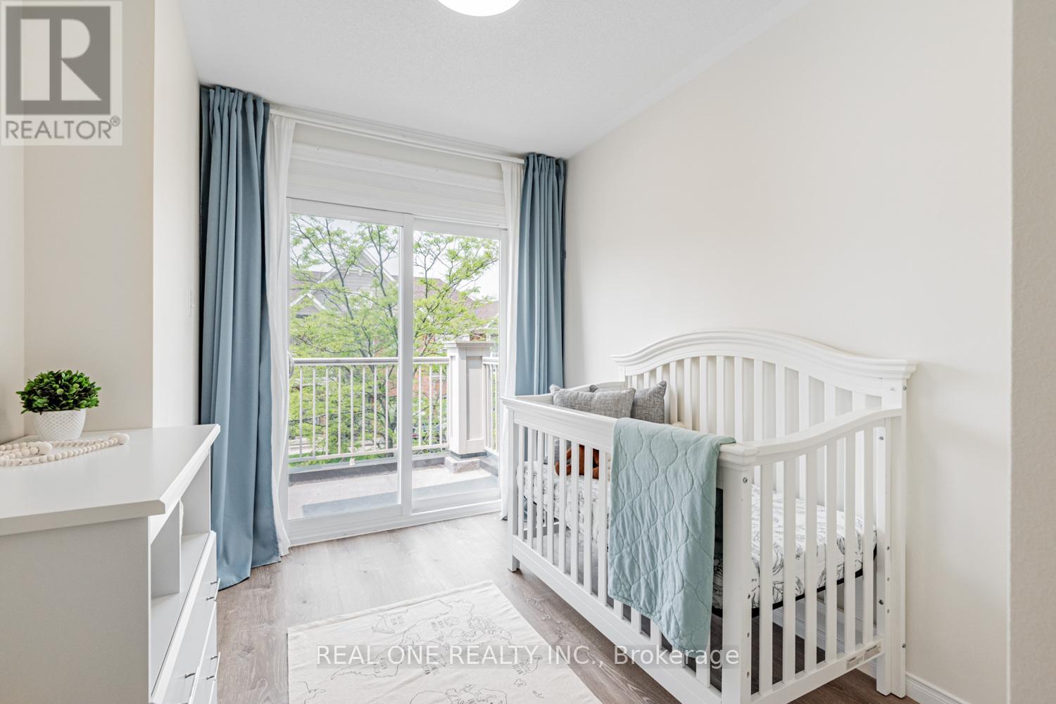 Photo 26 of 16 Bearings Avenue, Whitchurchstouffville ON
