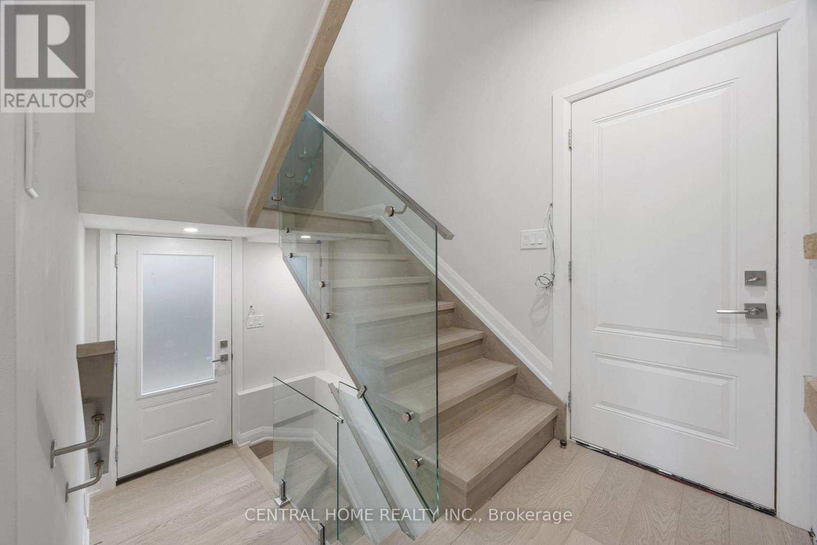 2946 ELGIN MILLS ROAD E - 23
