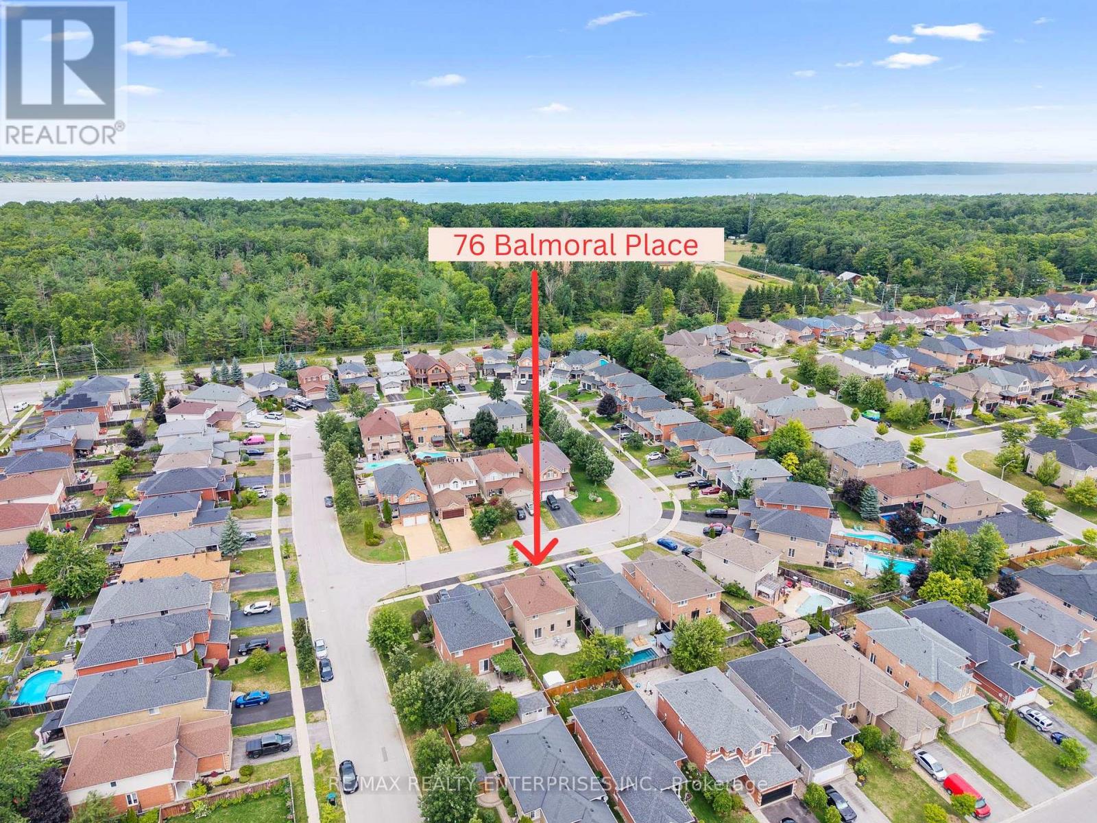 Photo 1 of 76 Balmoral Place, Barrie ON
