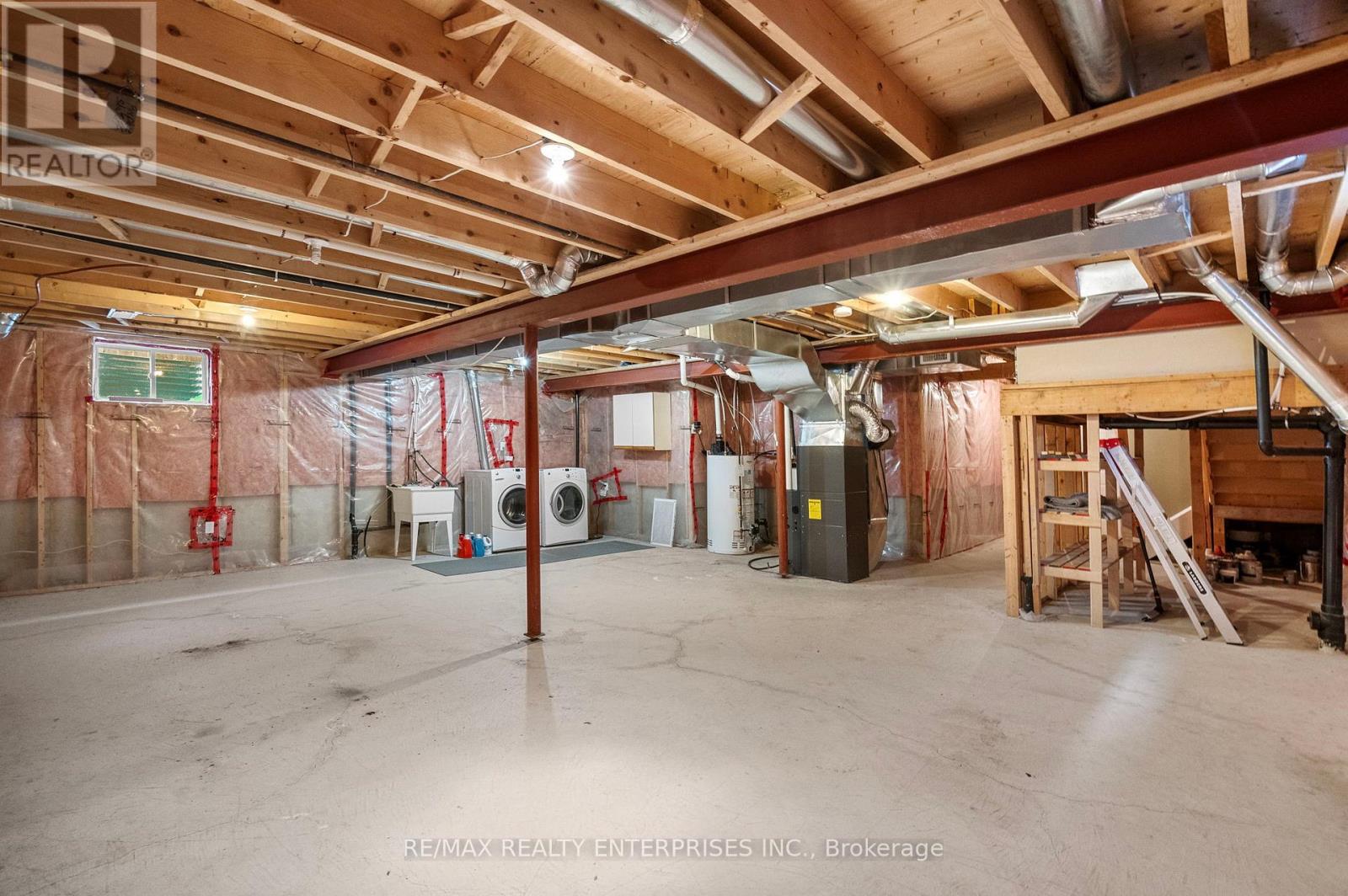 Photo 20 of 76 Balmoral Place, Barrie ON