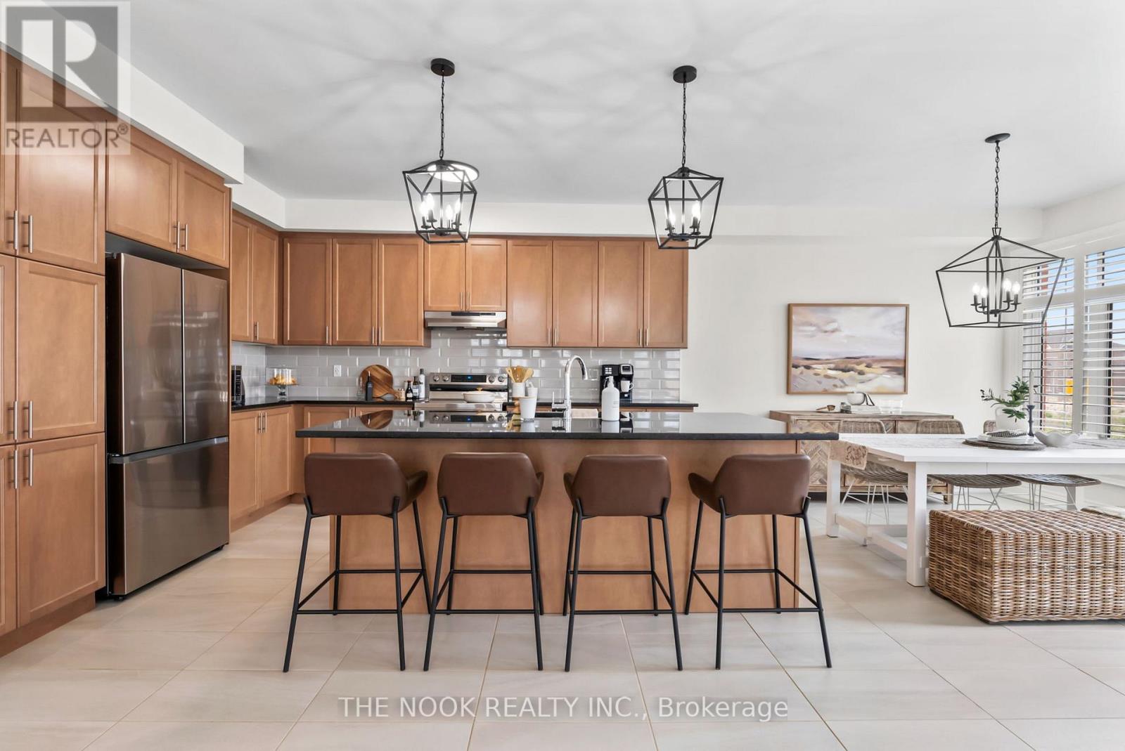 Photo 10 of 110 Wamsley Crescent, Clarington ON