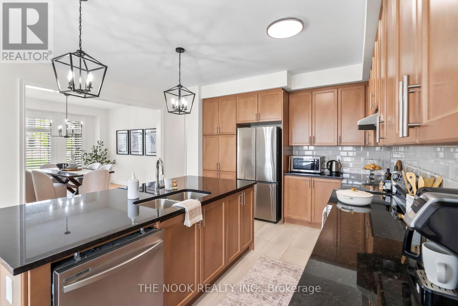 Photo 18 of 110 Wamsley Crescent, Clarington ON