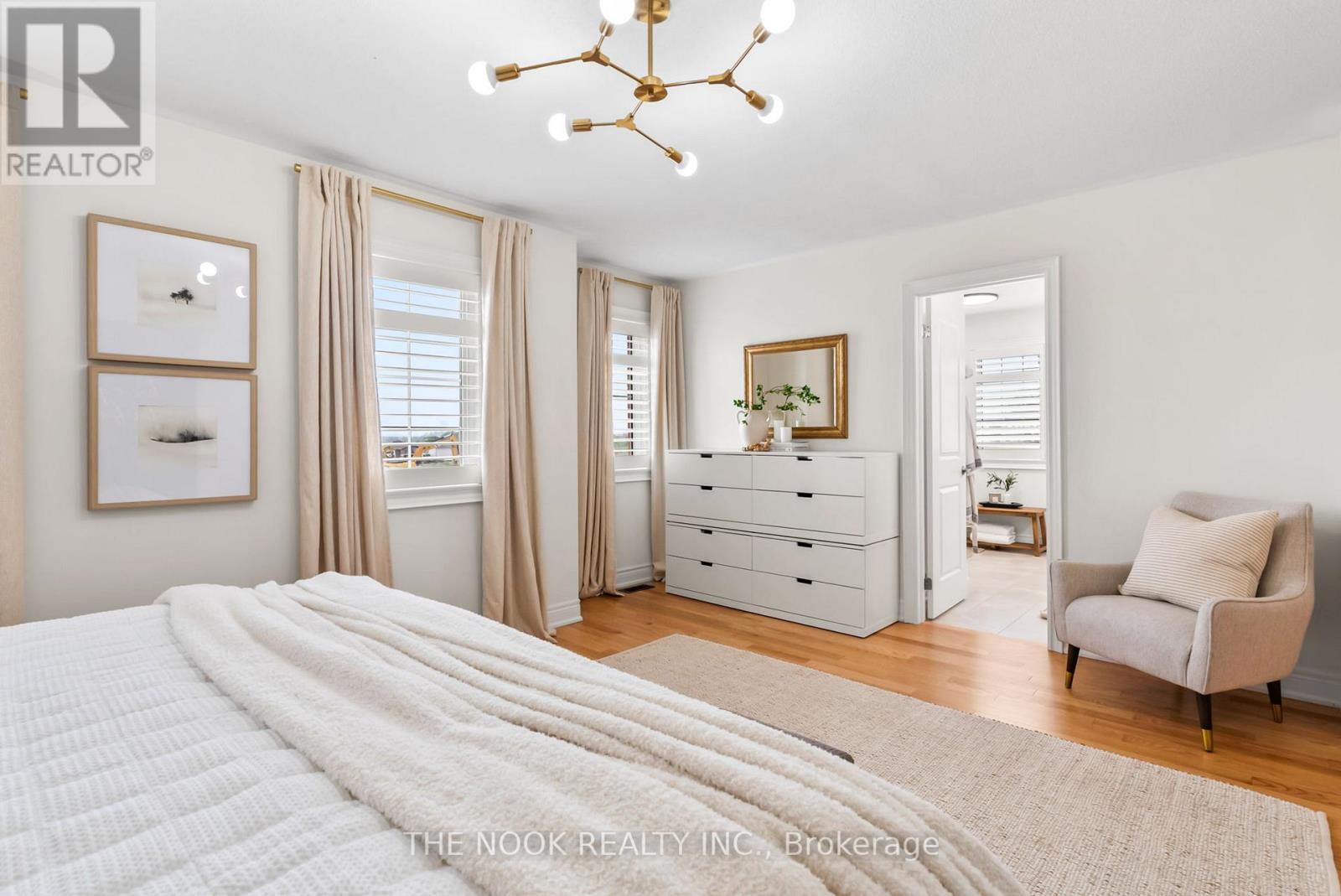 Photo 23 of 110 Wamsley Crescent, Clarington ON
