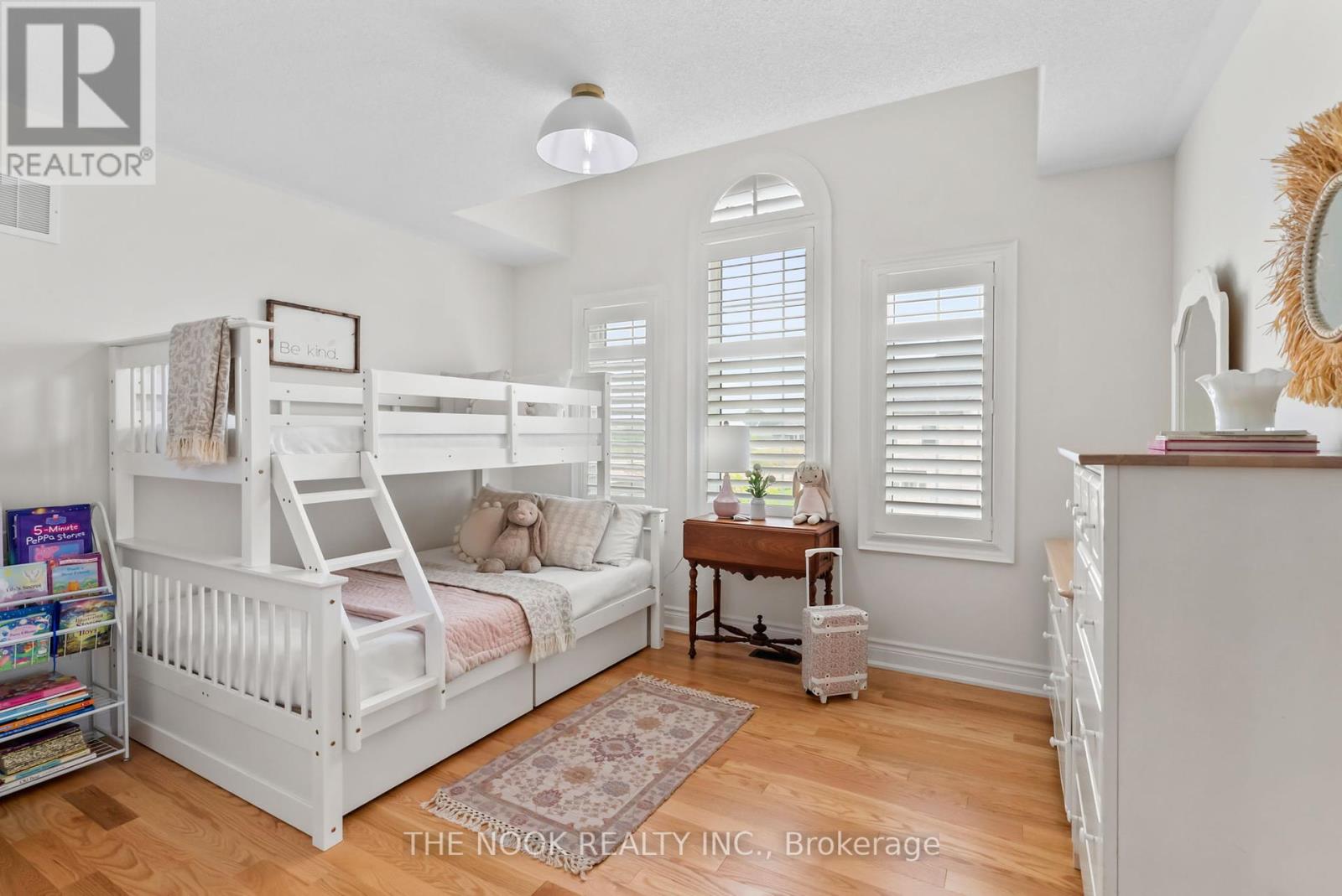 Photo 29 of 110 Wamsley Crescent, Clarington ON