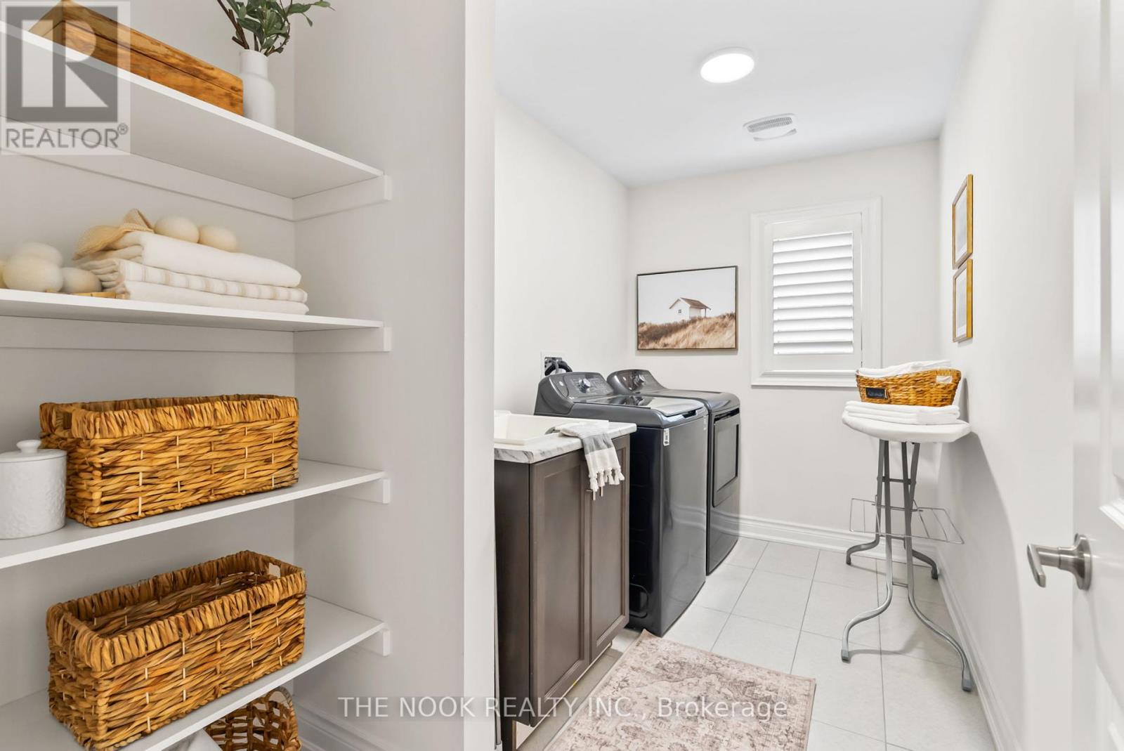 Photo 36 of 110 Wamsley Crescent, Clarington ON
