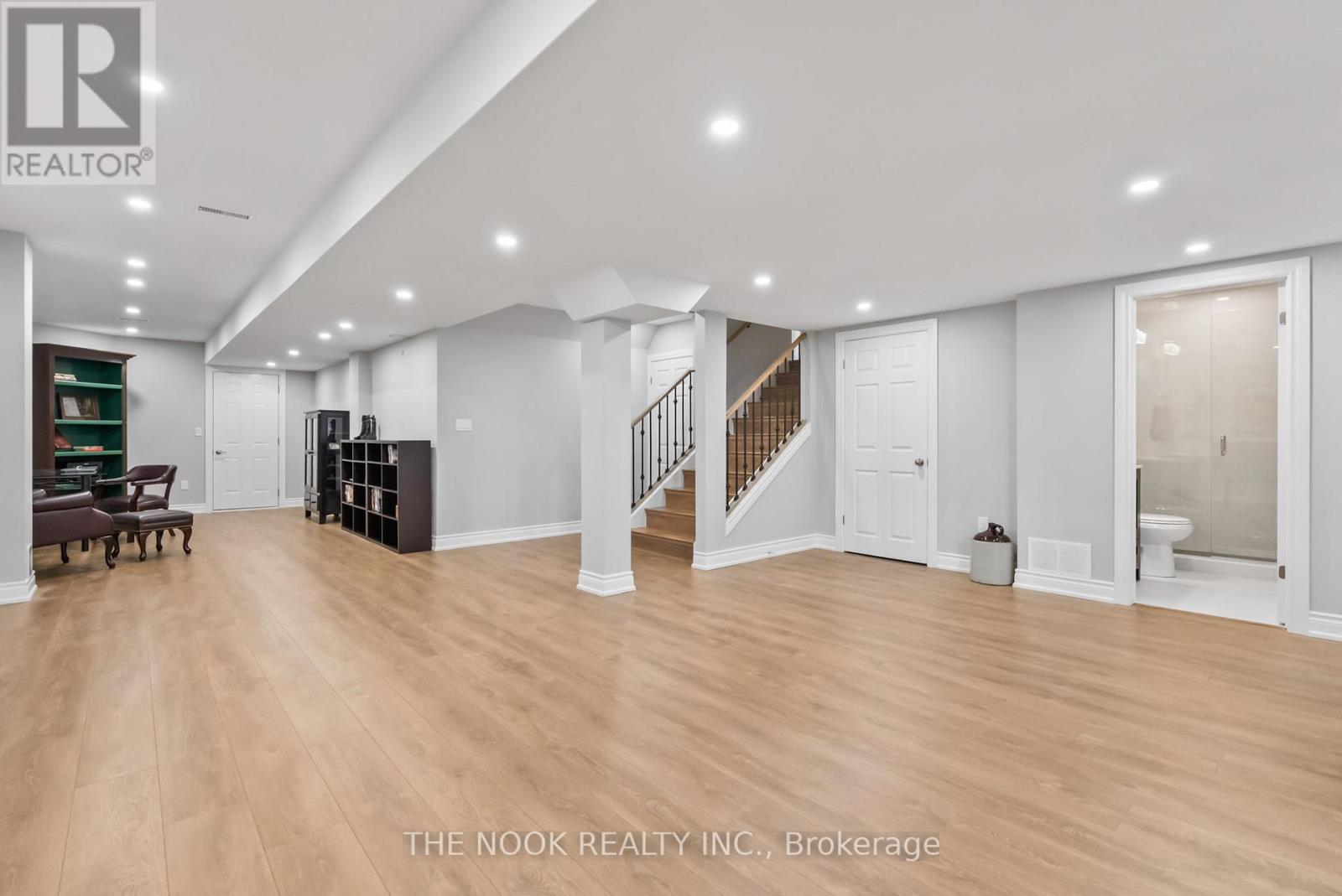 Photo 43 of 110 Wamsley Crescent, Clarington ON
