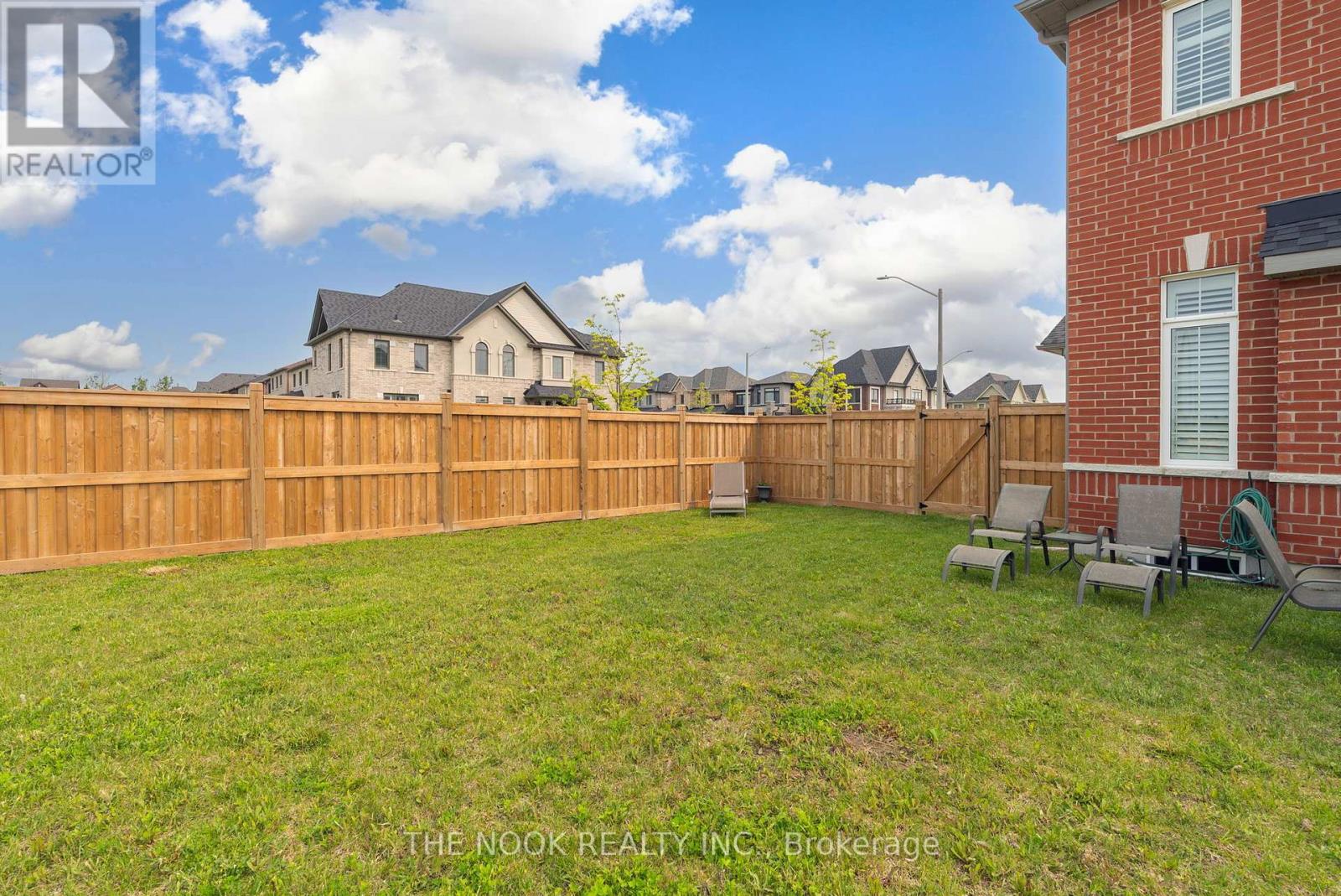 Photo 46 of 110 Wamsley Crescent, Clarington ON