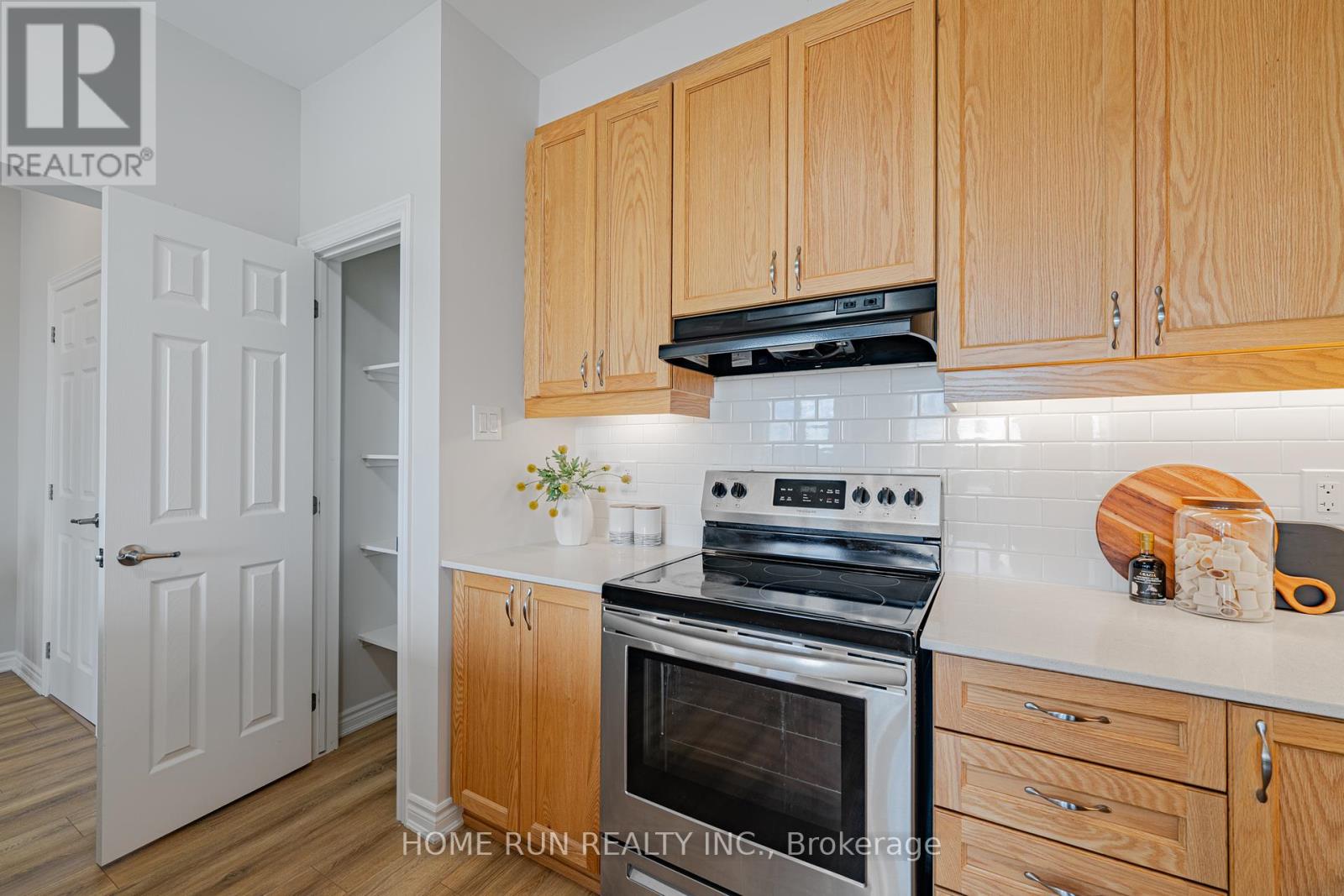 Photo 13 of 366 Aphelion Crescent, Ottawa ON