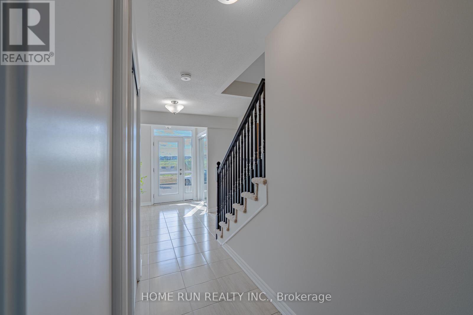 Photo 6 of 366 Aphelion Crescent, Ottawa ON
