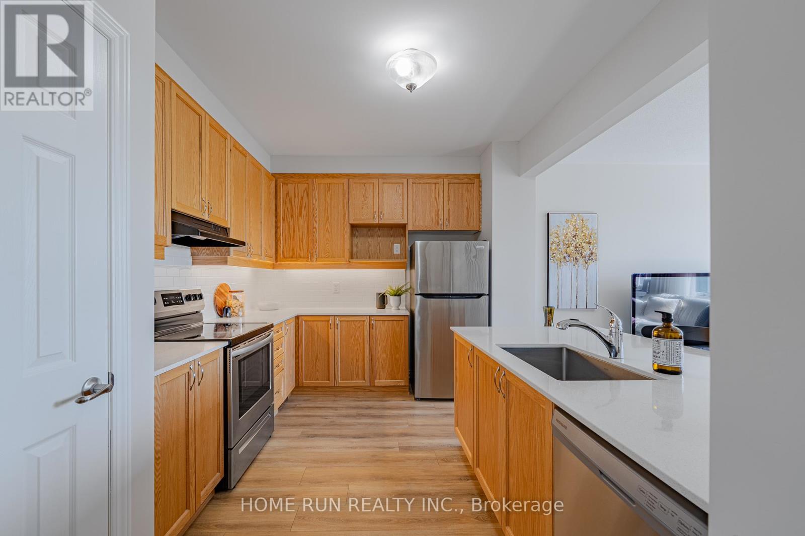 Photo 9 of 366 Aphelion Crescent, Ottawa ON