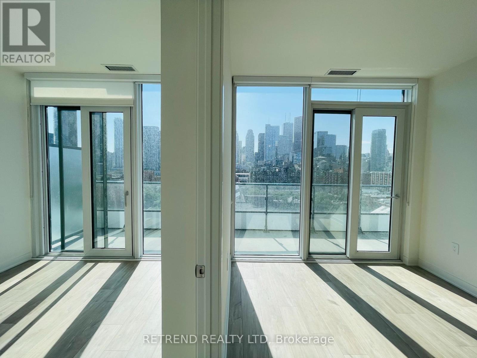 Photo 4 of 1050 121 Lower Sherbourne Street, Toronto ON