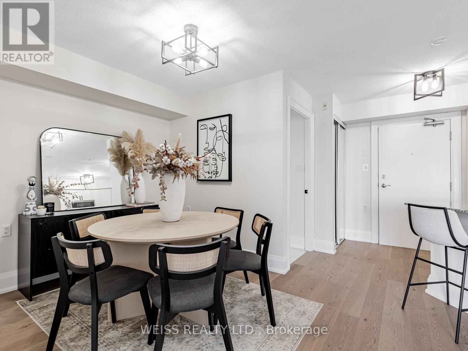 Photo 8 of 609 872 Sheppard Avenue W, Toronto ON
