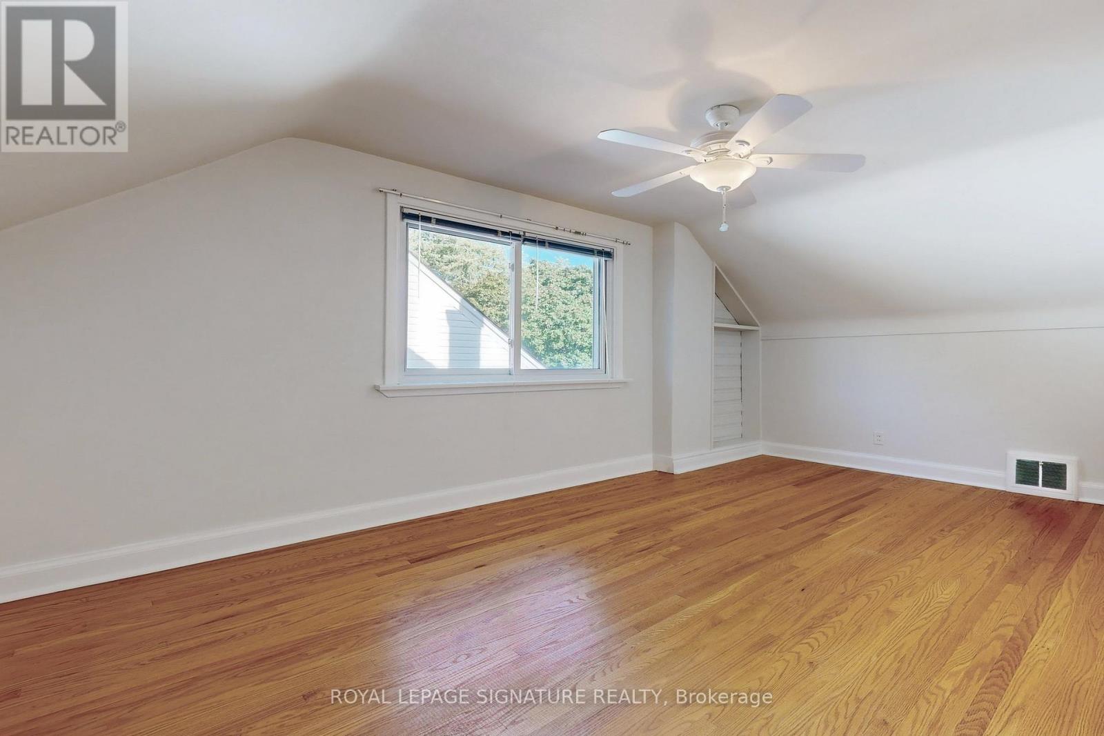 Photo 21 of 18 Stamford Square S, Toronto ON