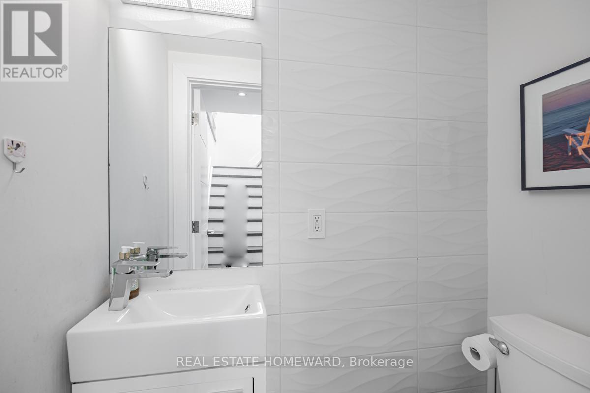 Photo 10 of 57 Marsh Road, Toronto ON