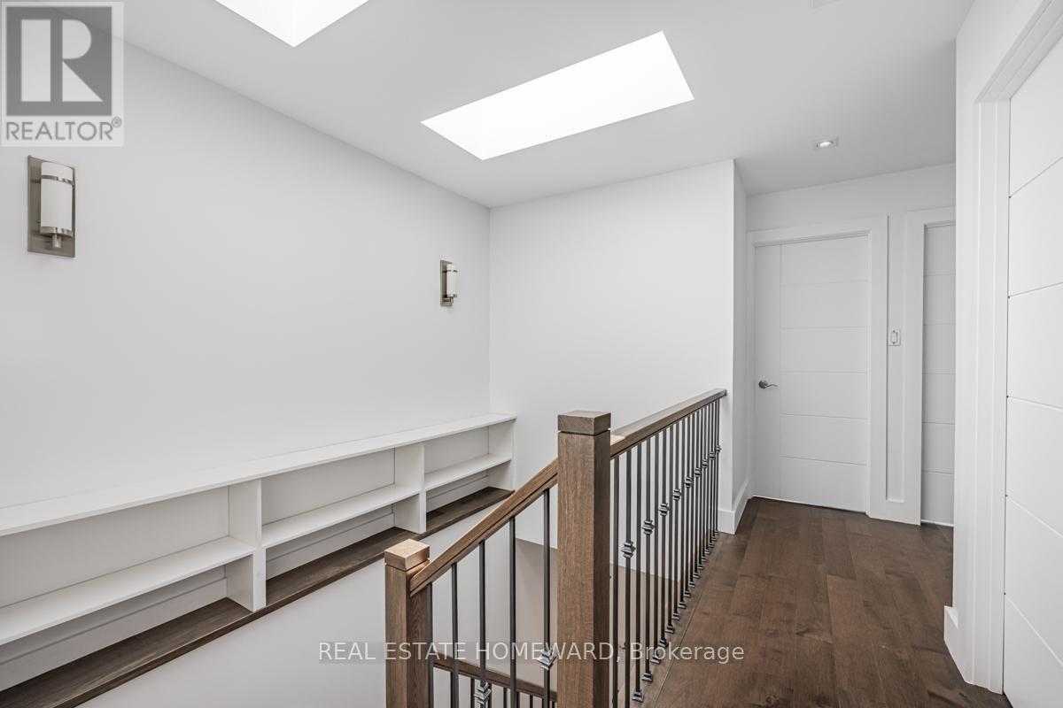 Photo 11 of 57 Marsh Road, Toronto ON