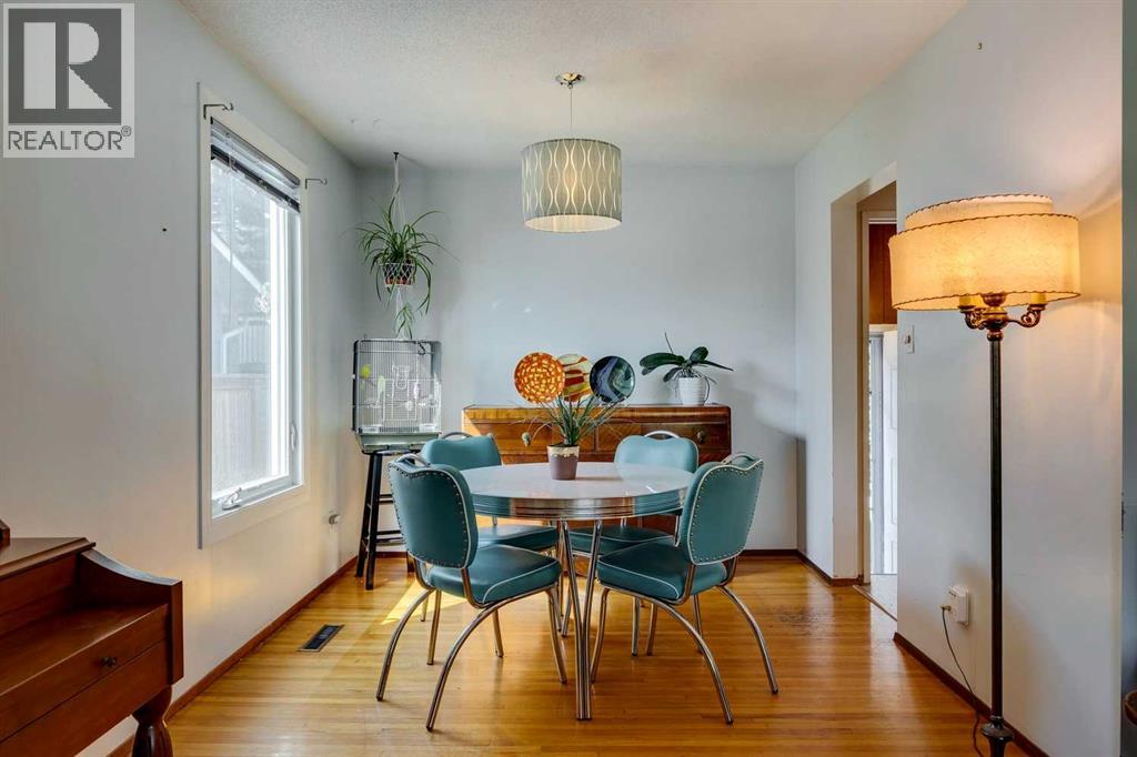 Photo 8 of 5023 Nemiskam Road Nw, Calgary AB