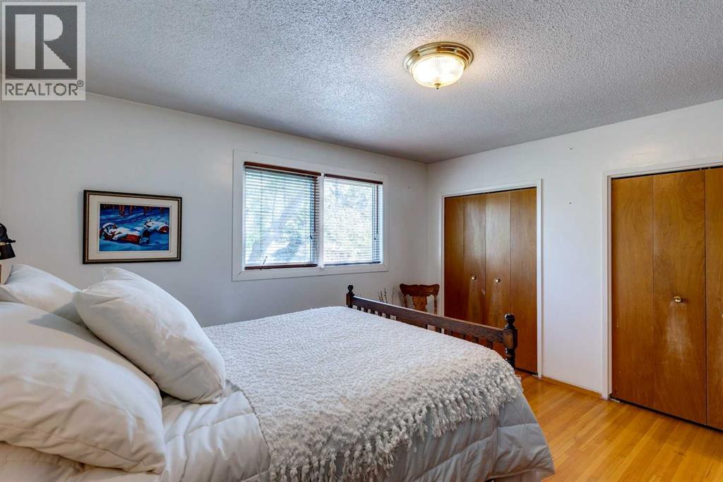 Photo 16 of 5023 Nemiskam Road Nw, Calgary AB
