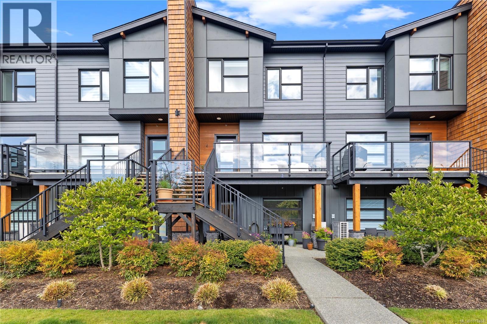 4 3016 Alder St S, Campbell River