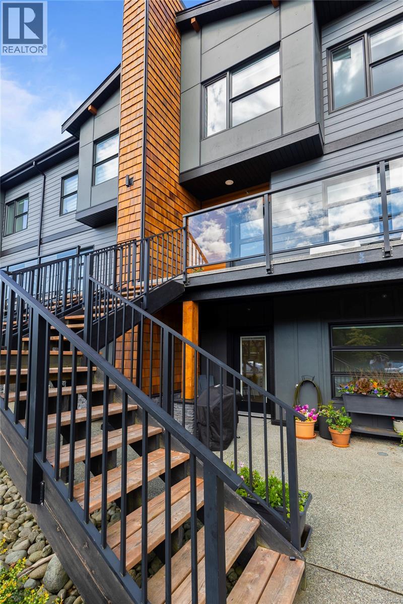 4 3016 Alder St S, Campbell River