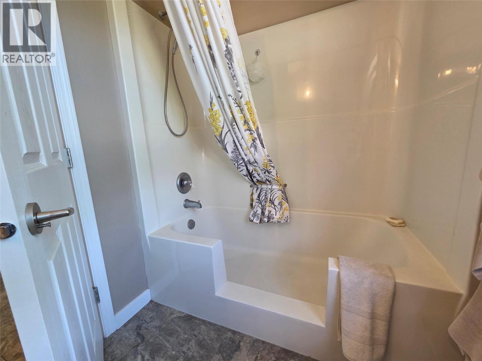 515 Vanderlinde Drive - 22