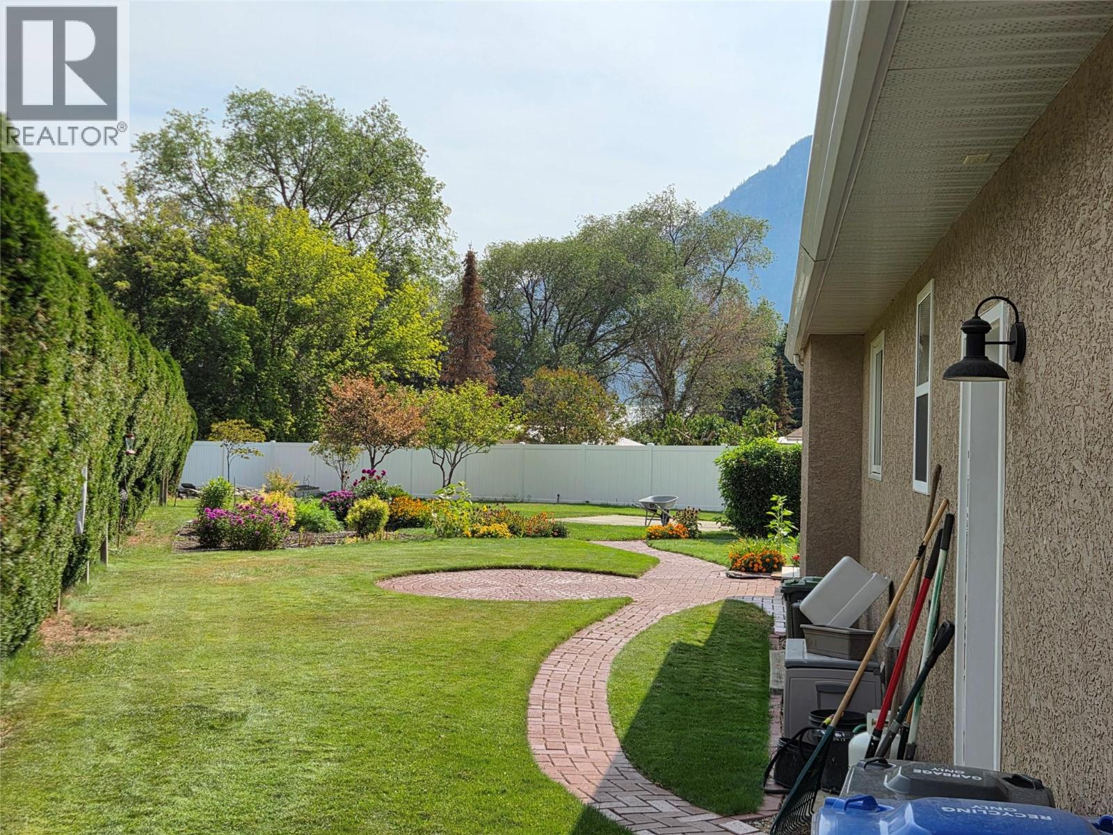 515 Vanderlinde Drive - 40