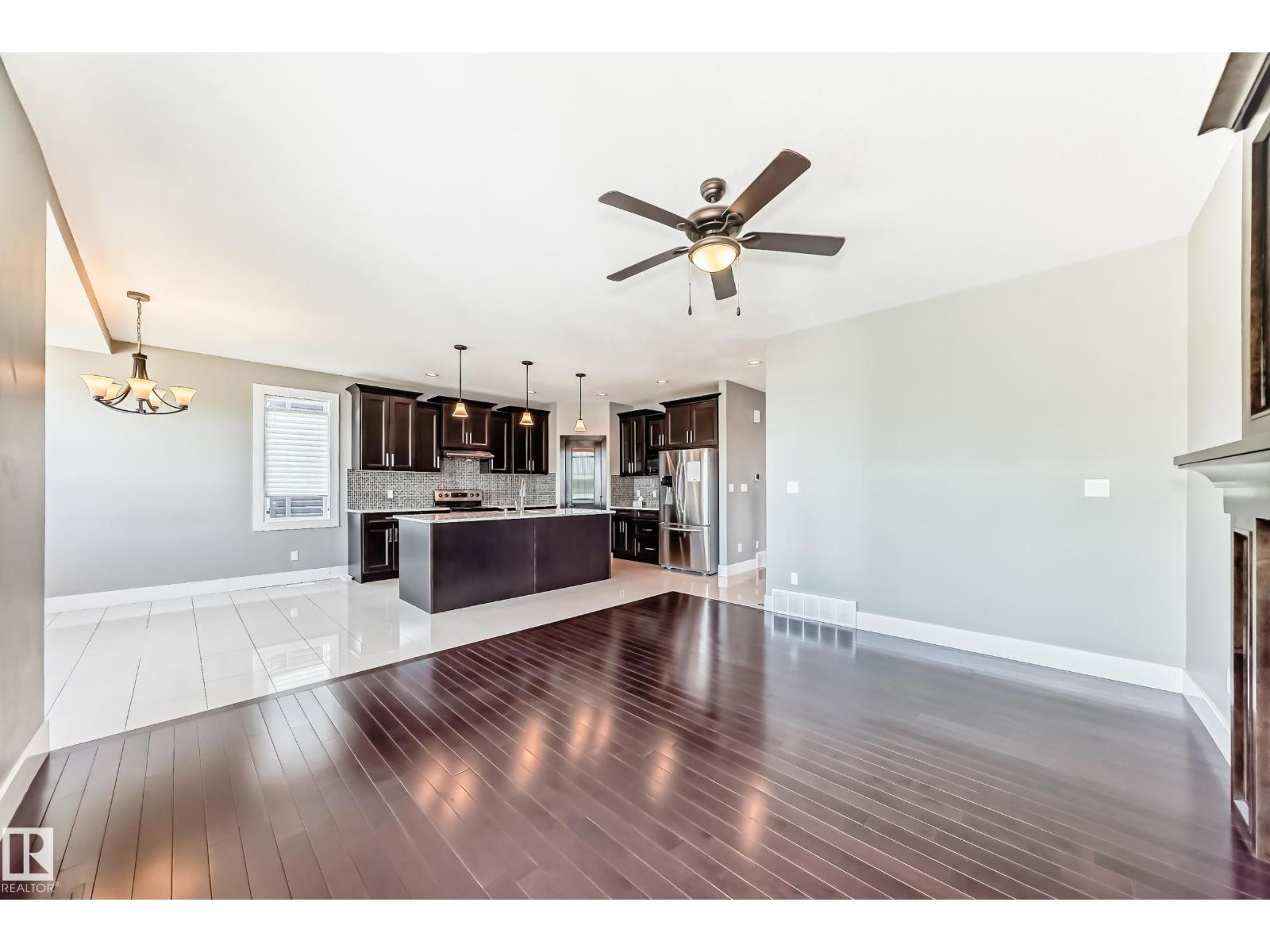 Photo 14 of 14062 161 A Av Nw, Edmonton AB
