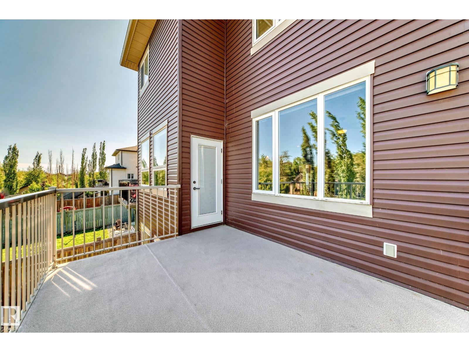 Photo 18 of 14062 161 A Av Nw, Edmonton AB