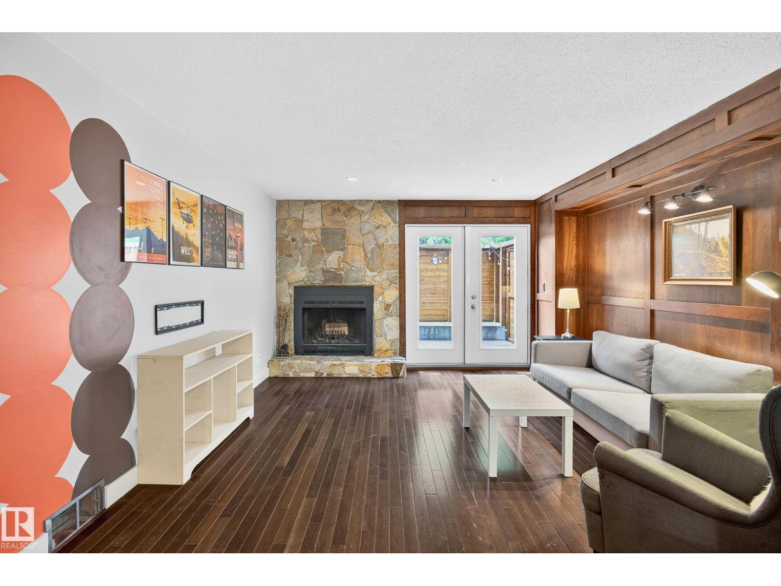 Photo 9 of 10348 A 121 St Nw, Edmonton AB