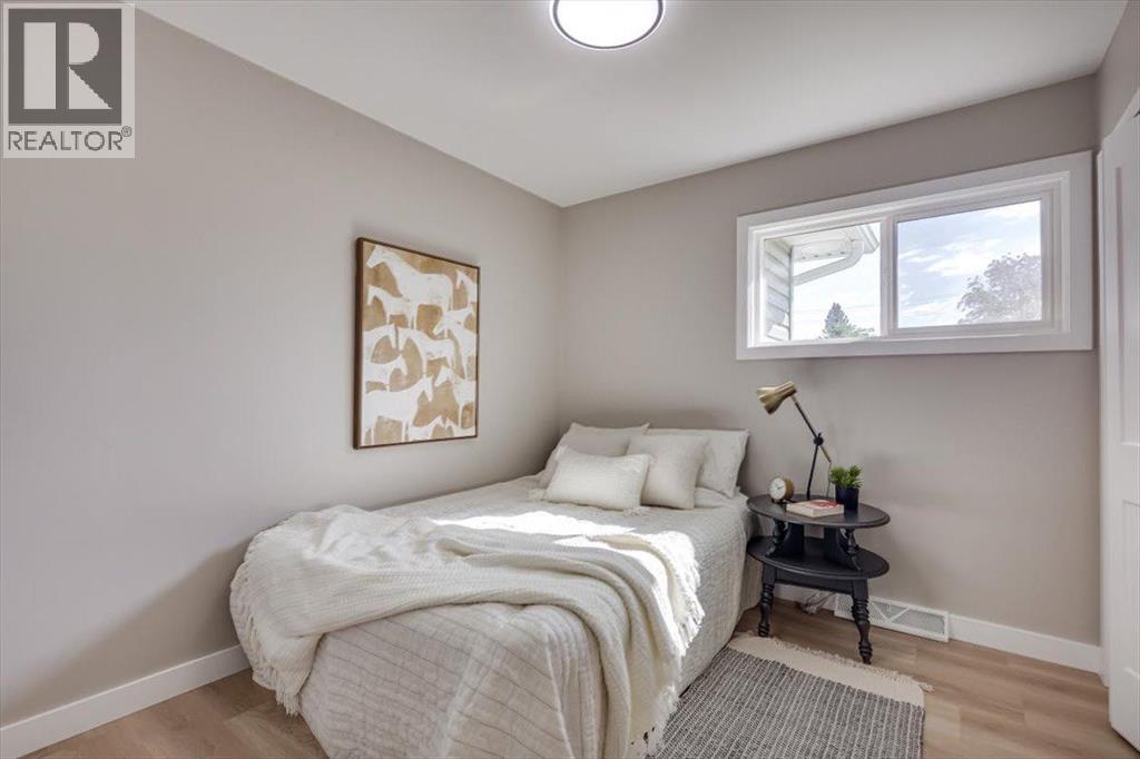 Photo 15 of 4230 40 A Avenue, Red Deer AB