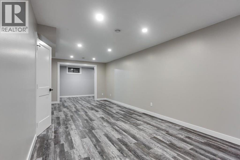 Photo 28 of 4230 40 A Avenue, Red Deer AB