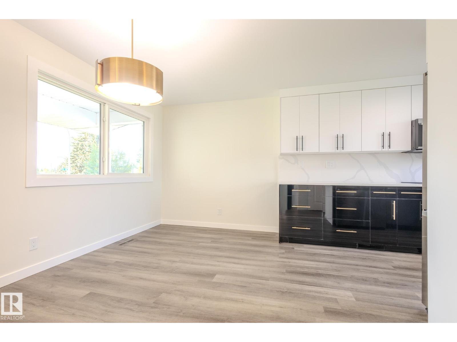 Photo 13 of 10524 134 Av Nw, Edmonton AB