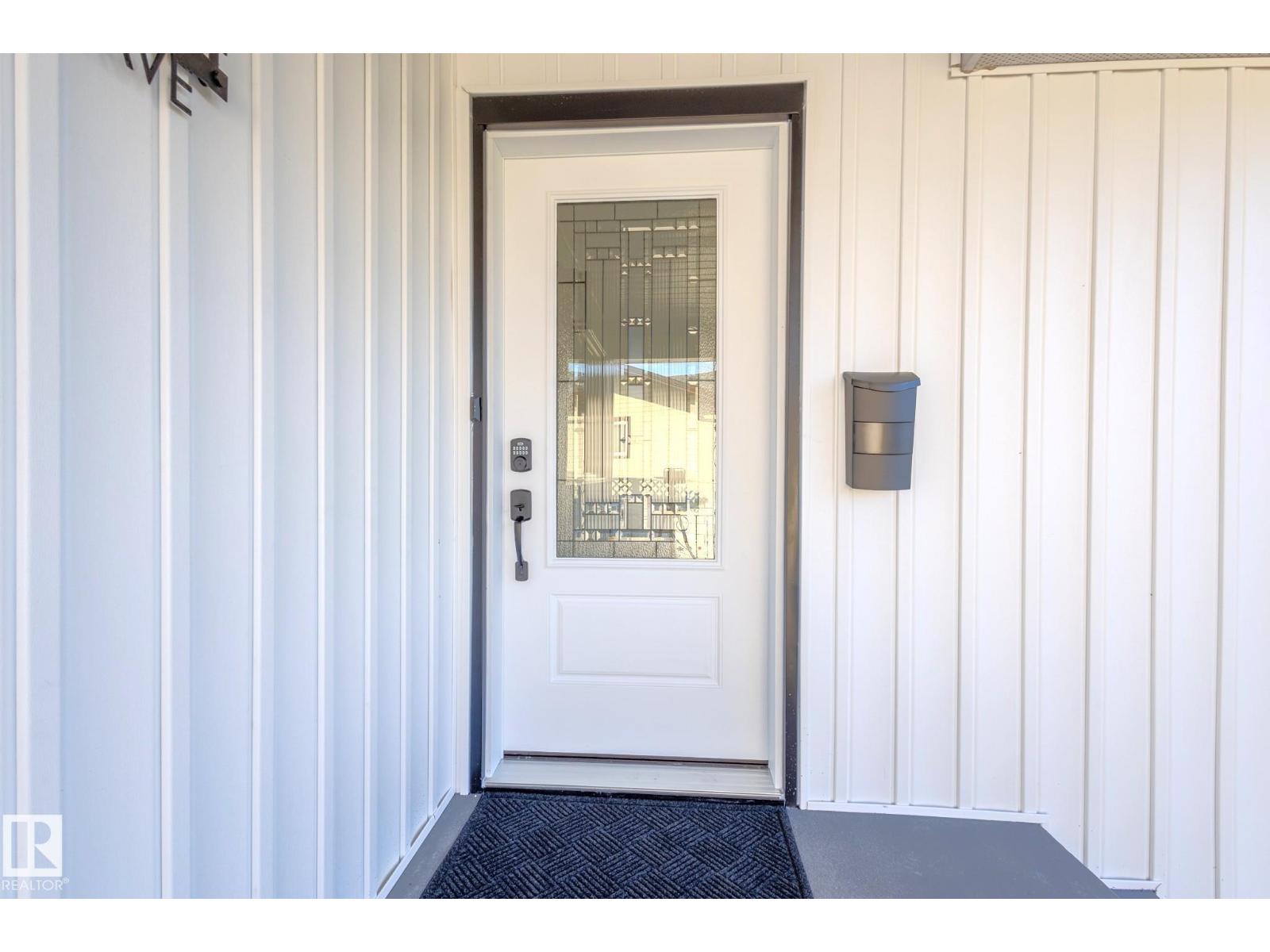 Photo 9 of 10524 134 Av Nw, Edmonton AB