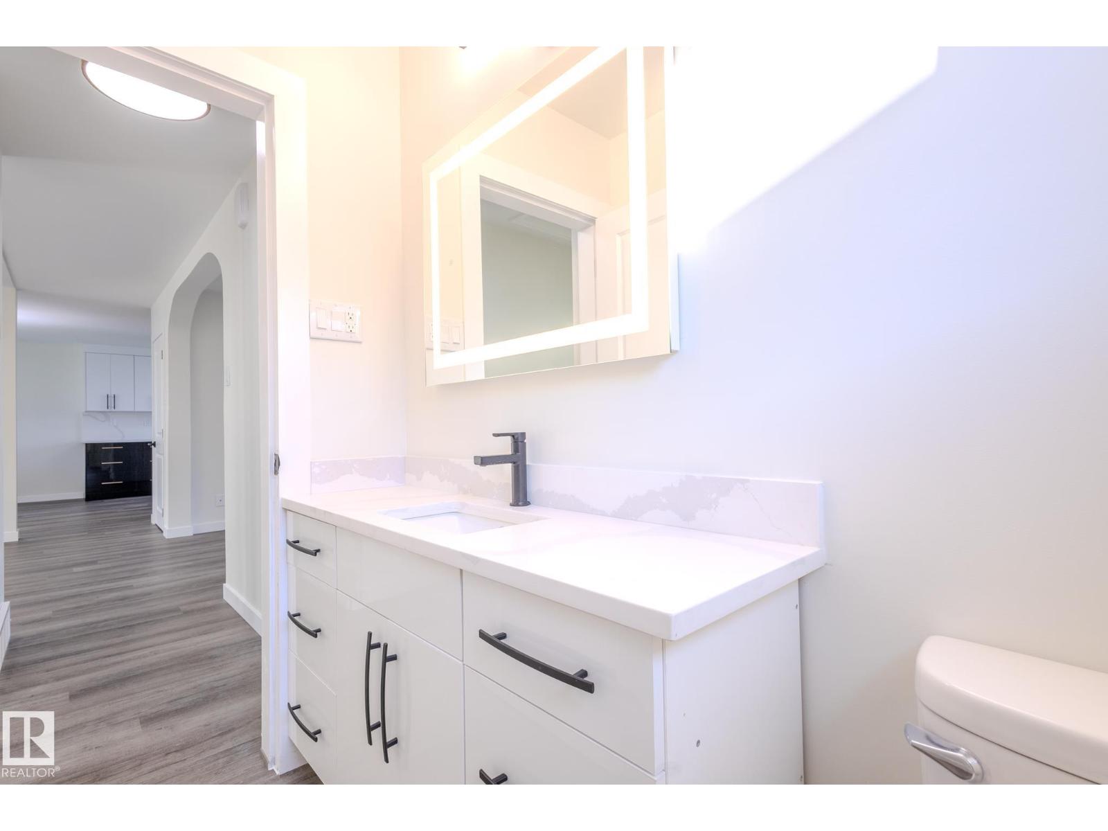 Photo 36 of 10524 134 Av Nw, Edmonton AB
