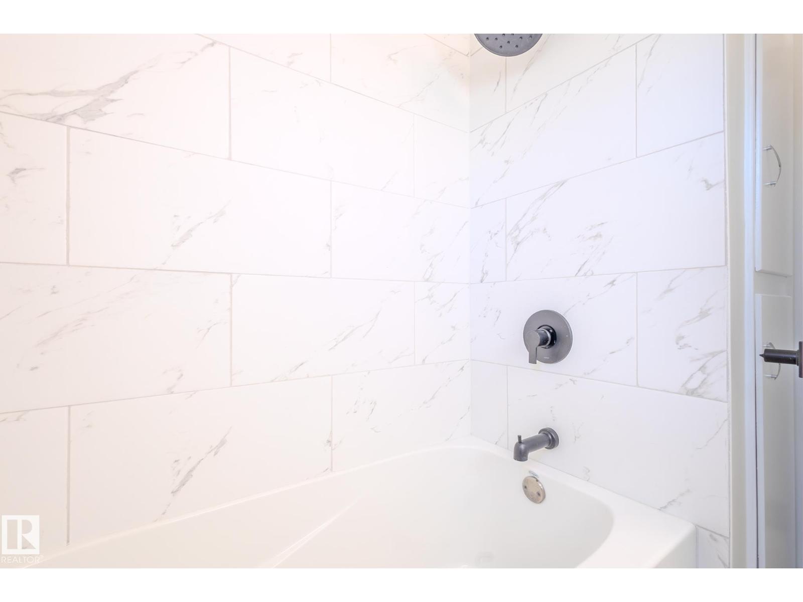 Photo 37 of 10524 134 Av Nw, Edmonton AB